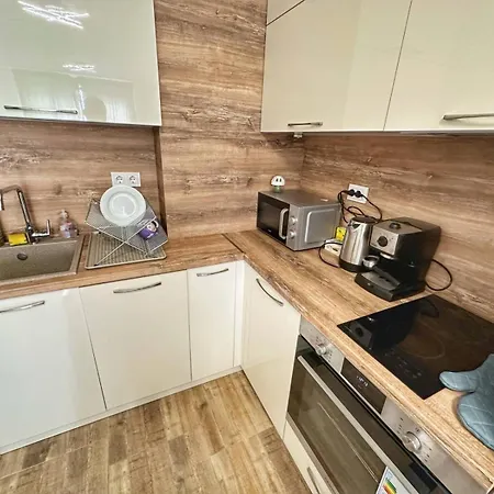 아파트 5 Min From The Airport