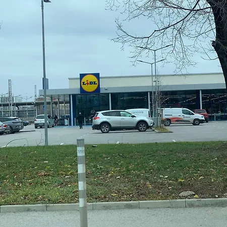 Apartment 5 Min From The Airport Sofia